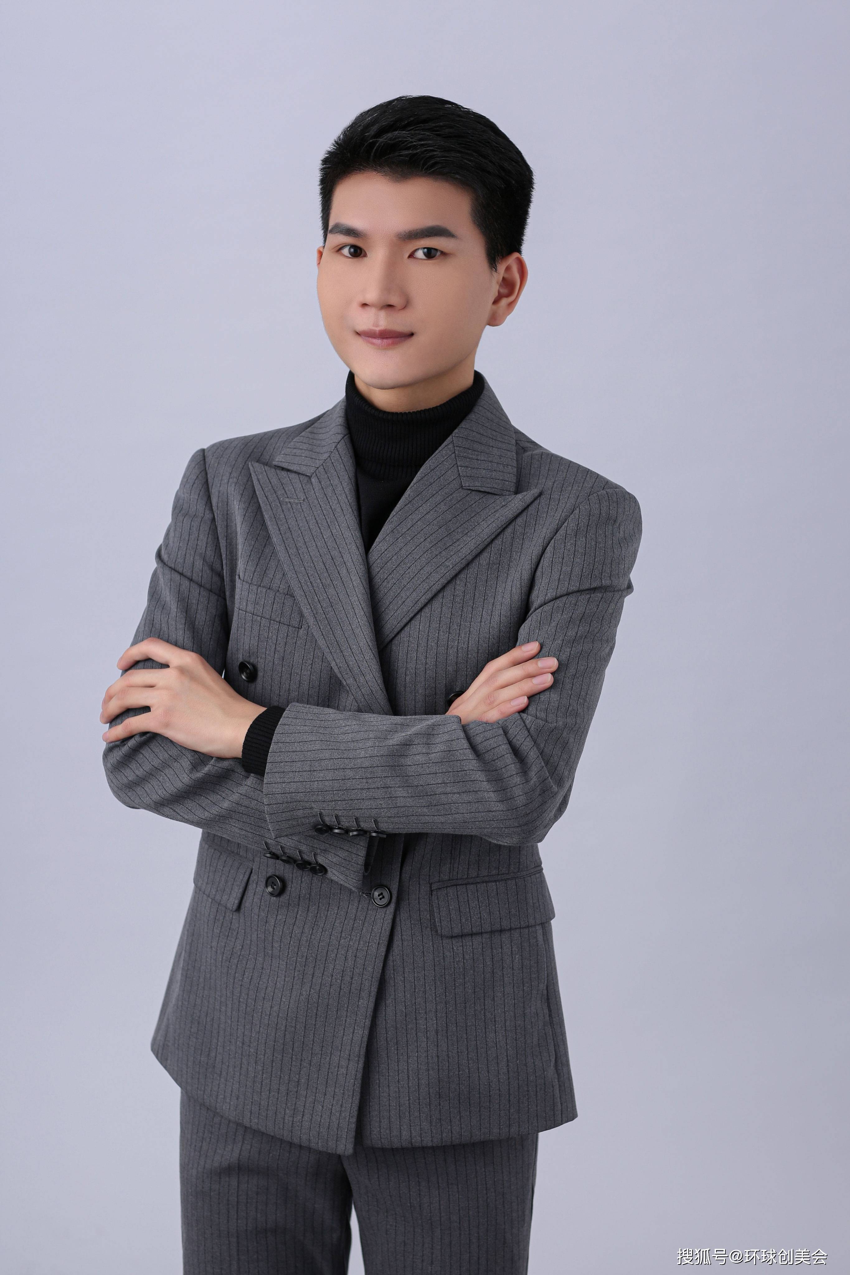 魏晓红视觉与舞美负责人
